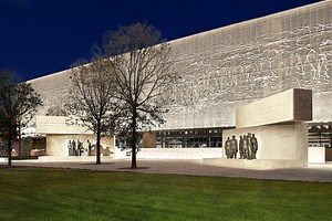 13 Iconic (and Wacky) Frank Gehry Buildings