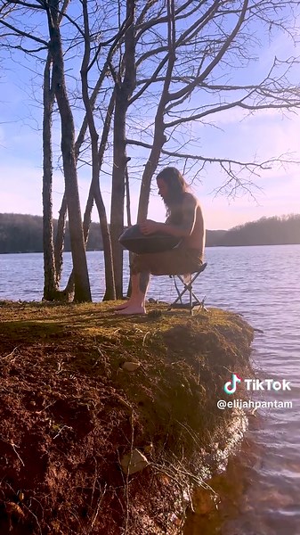 Explore the Tranquility of 432Hz Handpan Music