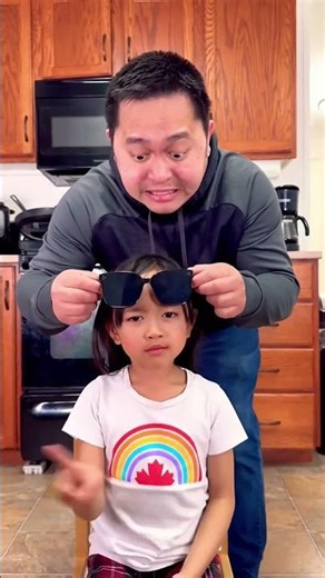 Don’t Touch My Glasses! 🤣😄😁😄