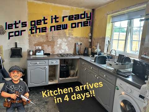Kitchen reno, getting the kitchen ready for the new installation #home #diy #renovation #kitchen
