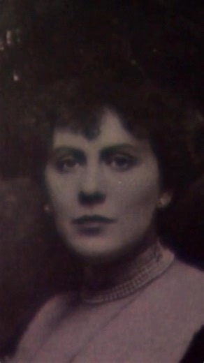 King Edward VII was restless. His mistress knew exactly how to manage him. Their bond grew quickly, but the public remained unaware, protected by discreet newspapers. Scandal was avoided through careful media management. #KingEdwardVII #RoyalHistory #VictorianEra #Scandal #BritishHistory From: Camilla | Real Royalty