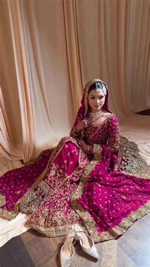 Stunning 90's Inspired Traditional Red Bridal Look
