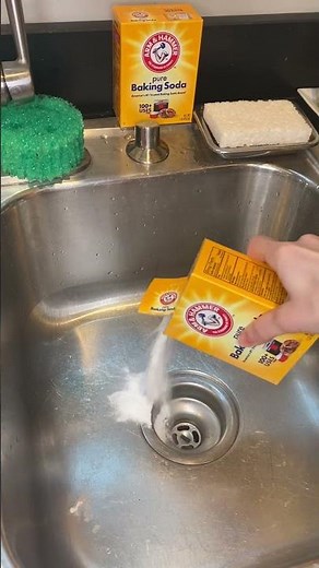 Natural Odor Eliminator: Clean and Freshen Your Home with Baking Soda