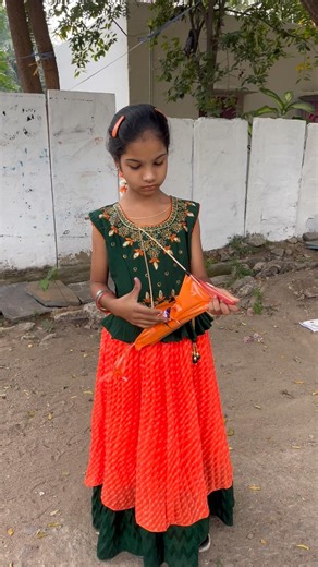 పసిపాప కైట్ ని ఎందుకు విరిచేసింది 🥹#sad #viral #shortsfeed #youtubeshorts #trending #explore #suhel