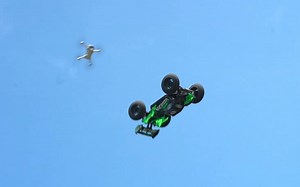 HPI Vorza 大战滑板场和无人机