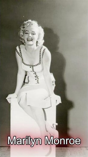 Marilyn Monroe — legendary star, actress, model, singer, Hollywood symbol, beauty, style, glamour, f