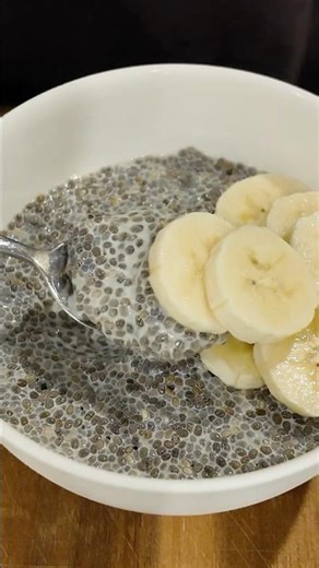 Easy Banana Chia Pudding 🍌 | 5 Ingredient Dessert