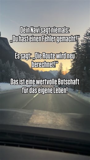 Michael Grubner on Instagram: "Dein Navi sagt niemals: ❌ „Du hast einen Fehler gemacht.“ Es sagt: 🔄 „Die Route wird neu berechnet.“ Und genau DAS dürfen wir uns fürs Leben merken. Für Umwege. Für Pausen. Für Tage, an denen wir vom Weg abkommen. Bei Werde fit mit uns geht es nicht darum, perfekt zu sein. Nicht darum, alles „richtig“ zu machen. Sondern darum, immer wieder neu zu starten. Deine Route anzupassen. Und weiterzugehen – in deinem Tempo 🚀 10 Minuten statt gar nichts. Ein neuer Gedanke 