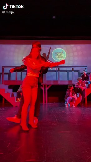 Ariel, Ren y Reverend Shaw: Desafiando el Footloose