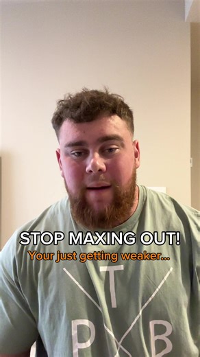 My 12 week bench press program is available in my BIO - TBJP EU the supplements I use -10% code: ELIAS10 PRLIFESTYLE the best lifting gear on the market -15% code: ELIAS #strength #powerlifting #fyp #benchpress #training @Ksenia Sadekova | Fitness