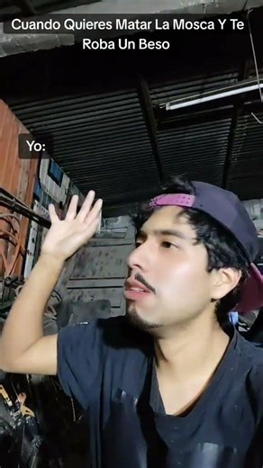 [ Cuando Quiero Matar A La Mosquito Pero Me Roba Un Beso Jajaja, Yo ] 🦟👋🏻😝😘😅😂🤡🤣😁#humor #comedia