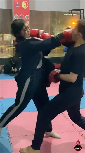 She throws punches like lightning, fearless in the ring. Girl vs Boy Sparring 🥊 #shorts #fyp