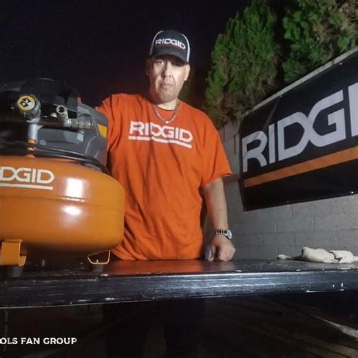 RIDGID AIR COMPRESSOR