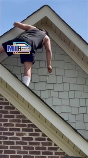 🎨 How to Paint Soffit and Fascia 🏠 Introduction Painting the soffit and fascia of your home not only enhances its curb appeal but also protects these critical areas from the elements. This guide will walk you through the steps to achieve a professional finish.