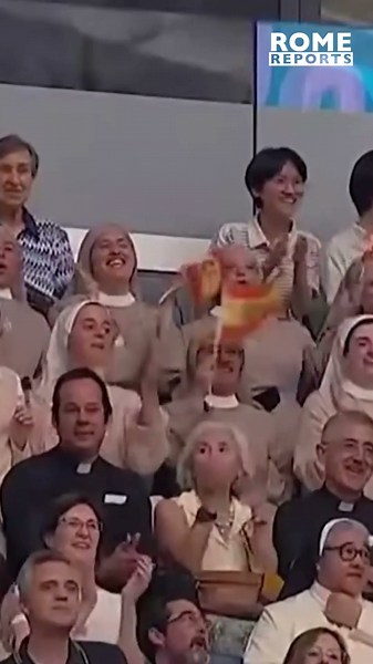 El caluroso “¡olé, olé, olé!” con el que los fieles recibieron a León XIV
