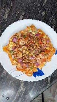 পাউরুটি দিয়ে পিজ্জা বানালাম বাড়িতেই#food #villagefood #recipe #minivlog #cooking #dolacooking