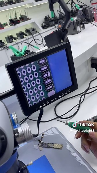 Essential Tools for Mobile Phone Repair Beginners