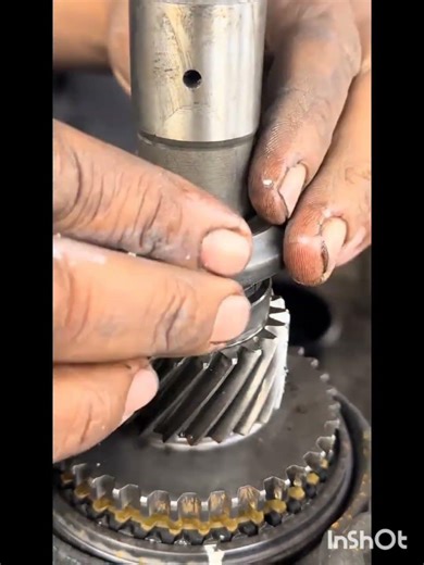 Isuzu truck Geir Box Ring Couter installation guide #youtubeshorts #foryou #fyp #mechanic .