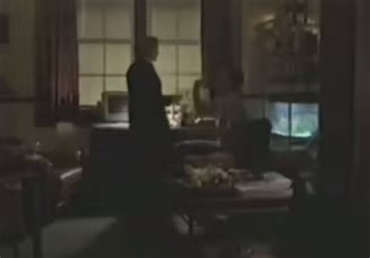 mulder putting scully on his lap is canon to #me