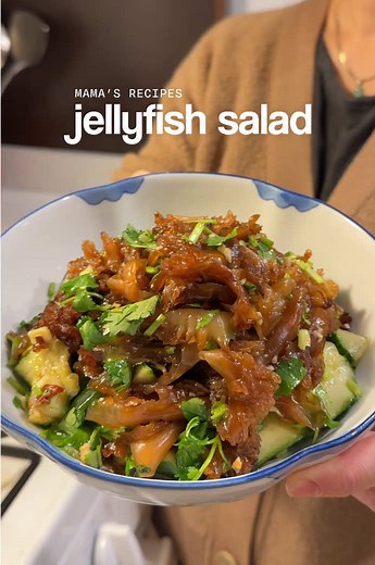 Chinese Jelly Fish Salad Recipe: Refreshing & Crunchy