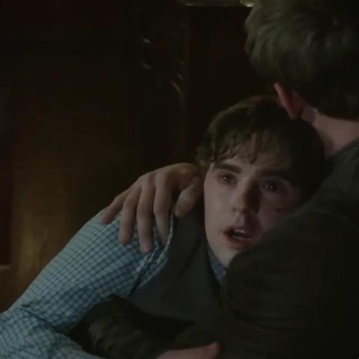 Norman And dylan bates story | color pencils drawing #batesmotel #drawing