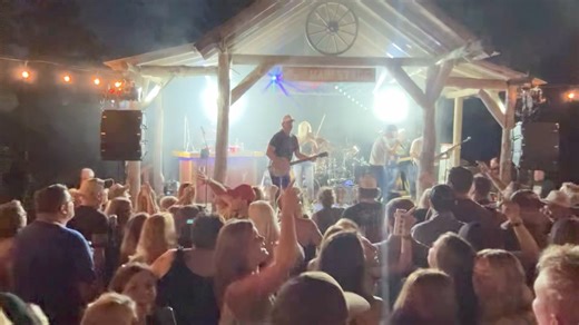 Gotta love summer season! Country Girls Shake It For Me! Thanks to all y’all that came out this past weekend. Hope to see again real soon! #coutrymusic #covers #summerseason #summervibes #goodtimes | Madison County