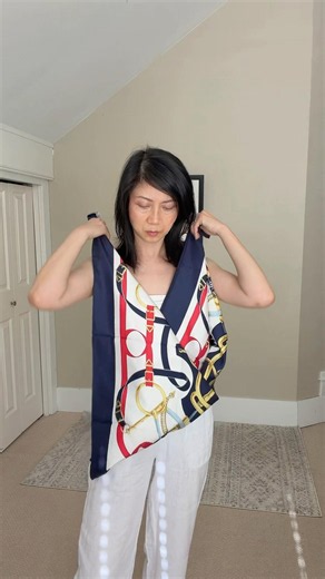 How to tie an Hermes scarf top