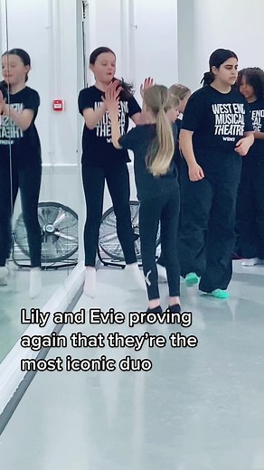 Breaking our hearts every week 😫😍 #evieandlily #training #westend #glee #broadway #musicaltheatre #theatrekidcheck #nativity #theatrekidproblems #disney #sunday #tiktok #thevoicekids #BGT