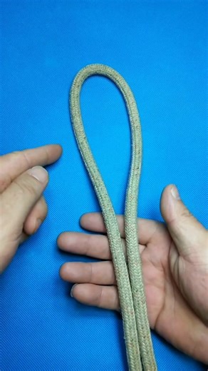 how to tie cable ties in an easy and secure way #cableties #cablemanagement #zipties #diy #howto #lifehacks #organizing #security #tech #diycablemanagement #cabletiehacks #ropemaking #knottylife #knottypro #knottytip #knottytrick | The Handyman's Haven | Facebook