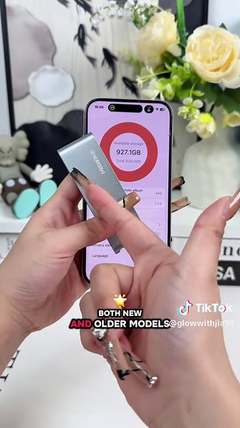 1TB USB flash drive, ultra-fast transfer, store more content!📁 #harddisk #ExternalDrive #1TBStorage #PhoneBackup #StorageSolution #PhoneFull #BackupYourPhone #OneTouchBackup #usa_tiktok #TikTokShopfalldealsforyou #tiktokmademebuyit #foryou #viral #fyp #spotlightfinds #TikTokShopResto #TikTokShopBlackFriday #TikTokShopCyberMonday