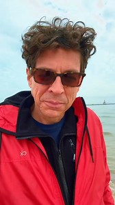 How I go into “fat burning mode.” Get the full scoop in my Lucky Diet Tips over at ClubQigong.com (in bio). Science says our subconscious controls up to 90% of our behavior, which is why listening to affirmations while sleeping or in a relaxed "theta" state can be so powerful, as our ego isn’t awake to block the messages. I put together the best affirmations for weight loss out there, plus exercises and diet tips for a comprehensive approach. It’s sll available over at ClubQigong.com which is li