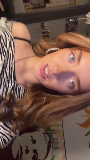 🎲 (@blackvelvetplease)’s videos with original sound - ⃟