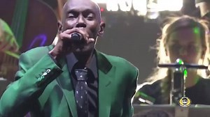 2.4M views · 17K reactions | ¡Dios mio! ¡INSUPERABLE! // www.makineros.com/tienda | Makineros 90's | Facebook