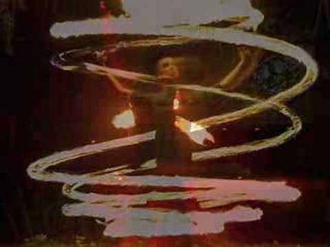 Poi Dancing: When Circles Dream