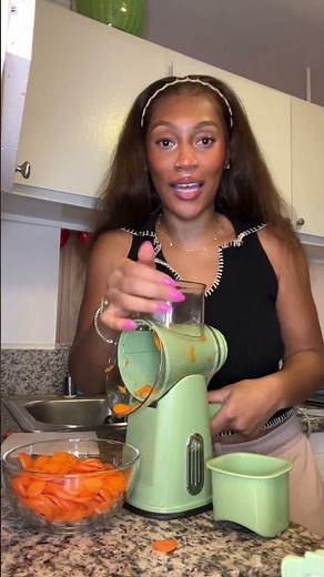 Rotary Cheese Grater That Slices Carrots in 15 Seconds | 🛍️ Link in the description ⬇️✨