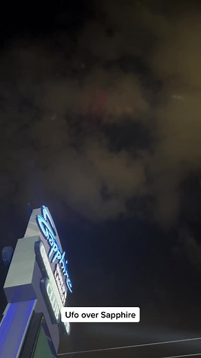 UFO over Sapphire Las vegas. This is not a joke. #ufo #ufos #aliens #alien #lasvegas #sapphirelasvegas #sapphirelv702