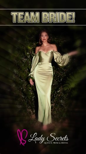 😍 Team Bride! ……………………………………………………………….. 😍 ¡Team Novia! . . . #bridesmaids #bride #wedding #bridetobe #wedding