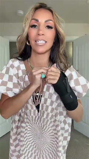 This is honestly the best swimming suit cover-up