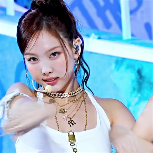 perdón por subir la segunda parte primero,aquí esta la primera parte ♡♡ #twice #KPop #Viral #fpyyyyyyyyyyyyyyyyyyyyyy #tiktokponmeenparati