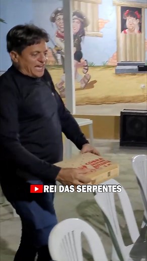 41K views · 533 reactions | Cheguei mostrando a minha cobra o cara quase corre! #humor #comedy #pranks #viral #troller | Rei Das Serpentes | Facebook