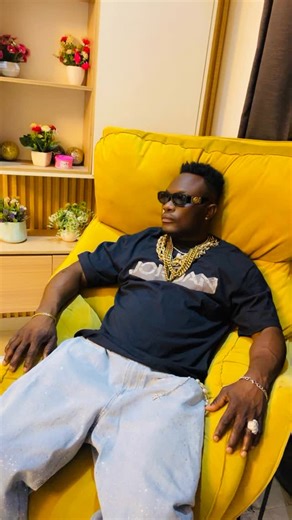 2MPLUS on Instagram: "Giving out 3million to 20 lucky people who will be first o share my snippet video @2mplusofficial 😇💰"