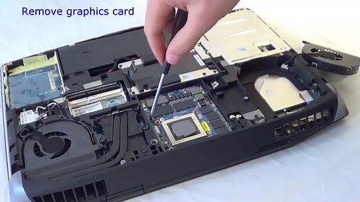 Comment changer sa carte graphique sur PC portable Alienware 17 ? La réponse en images