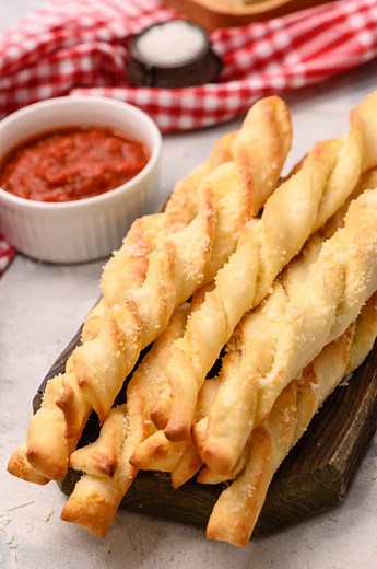 Homemade Breadtwists - The Recipe Critic