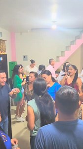 152K views · 2.4K reactions | Gracias mi Ecuador. #0986360566 #evelinsilvatecanta #evelynsilvamora #contratos0986360566 | Evelyn Silva Mora | Facebook