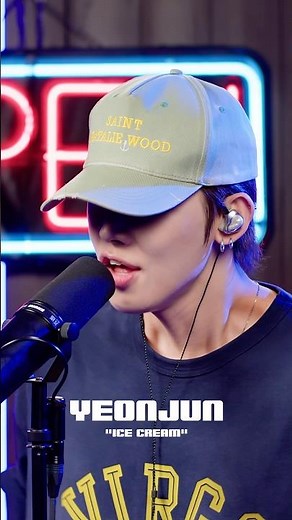 suddenly we’re craving some “ice cream” 🍦😋 ‪@TXT_bighit‬ #genius #openmic #yeonjun