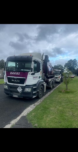 Chris Thomson (@christhomson20)’s videos with Jungle - X Ambassadors & Jamie N Commons