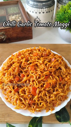 Spicy Chilli Garlic Tomato Maggi 🌶️🔥 #shorts #maggi #viral #recipe #tomato #trending #easyrecipe
