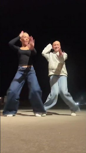 yus duo is back #ut #blonde #fyp #awsome #cool