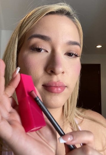 dumb.blondemakeup on TikTok