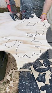 I traced the board in sharpie and set the camera at a different angle to give you folks a true idea of the twists and turns that coming with cutting Rudolph. I typically cut a dozen at a time and my right arm is waiving the white flag by that point!! #jigsaw #craftsman #doorhangers #allbyhand #rudolph #christmas #santa #christmasdecorations Craftsman | Yeager Snowmen & Crafts